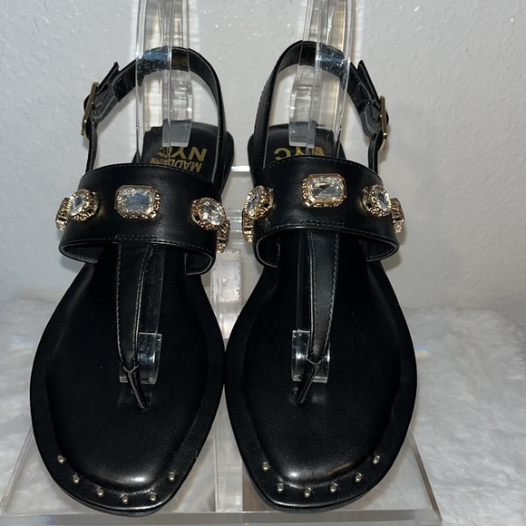 Madden NYC sandals/shoes - Picture 2 of 9